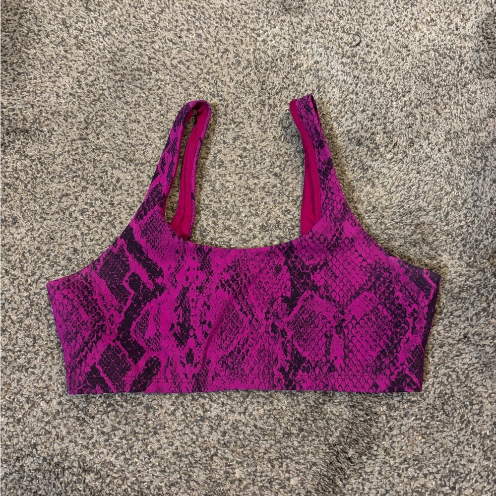 Alo Yoga Snakeskin Sports Bra